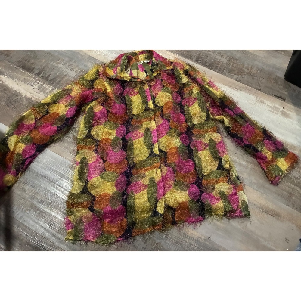 Selene Sport Women M Abstract Eyelash Knit Button Up Shirt Pink Green Geometric